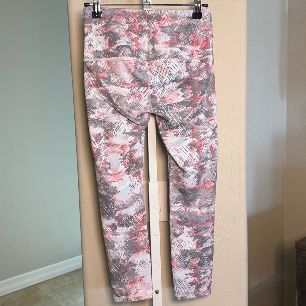 GAIAM WOMENS YOGA LEGGING- Pink and Gray XS - Picture 3 of 5